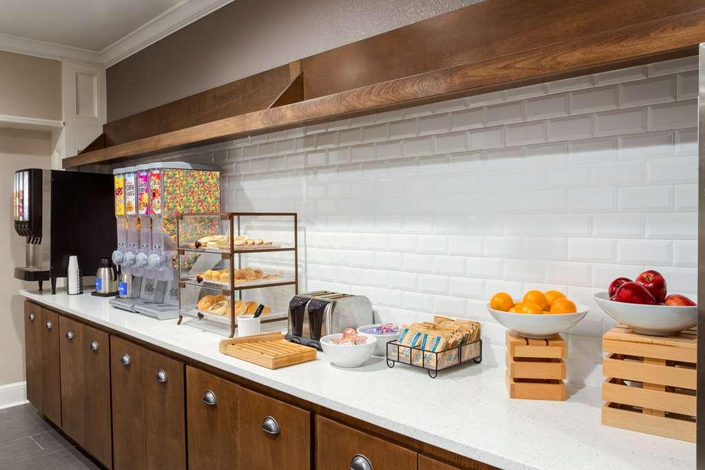 Sleep Inn & Suites Birmingham Restaurace fotografie